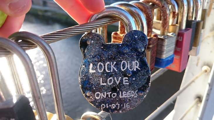 Contemporary ‘love lock’ on Leeds Centenary Bridge