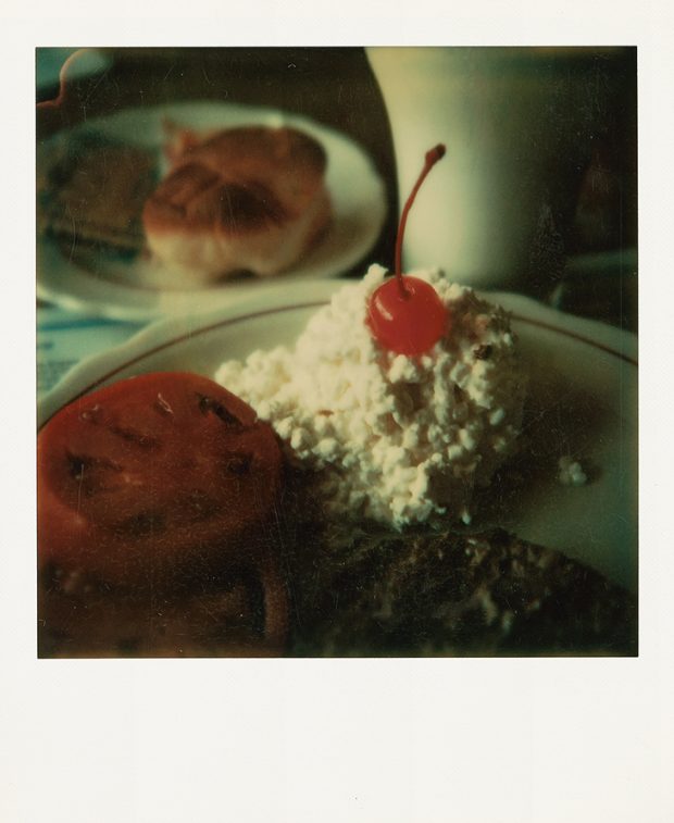 NY breakfast, Wim Wenders, 1973, courtesy the artist and Blain|Southern; © Wim Wenders