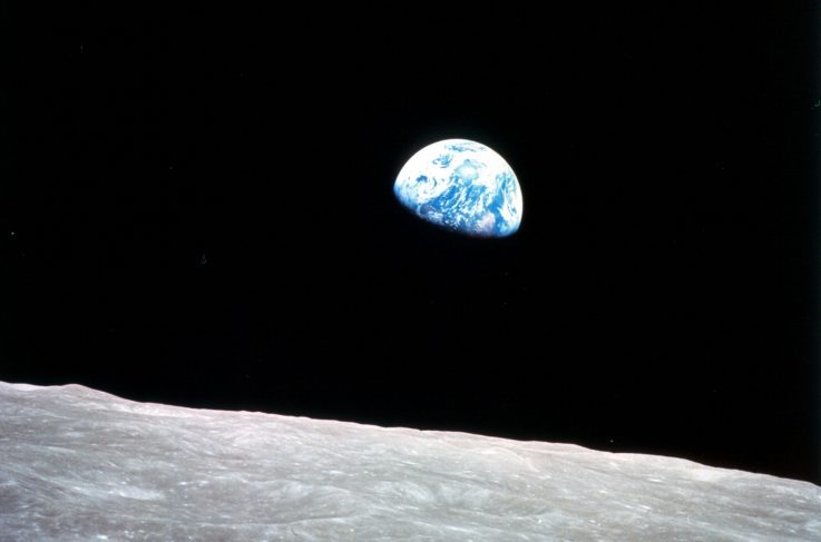 The Earth as it appeared to the Apollo 8 astronauts from the orbit of the moon on 24 December, 1968, photo: wikimedia commons
