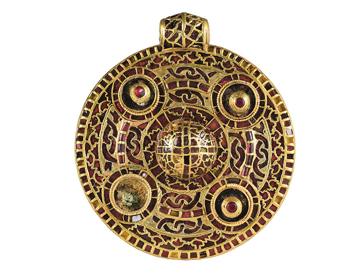 Pendant (first half 7th century), probably East Anglia or Kent, excavated at Winfarthing, Norfolk. Norwich Castle Museum