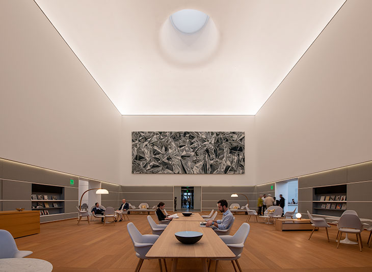 The Norton Museum of Art’s Ruth and Carl Shapiro Great Hall, designed by Foster + Partners. Hanging on the wall is Eikón (2019) by Pae White.