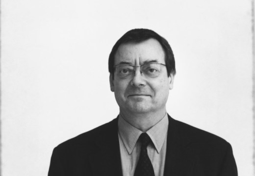 Portrait of Robert Ryman in 2002.