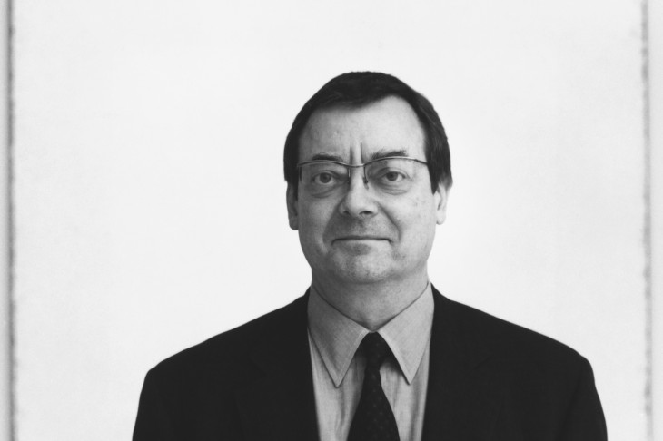 Portrait of Robert Ryman in 2002.