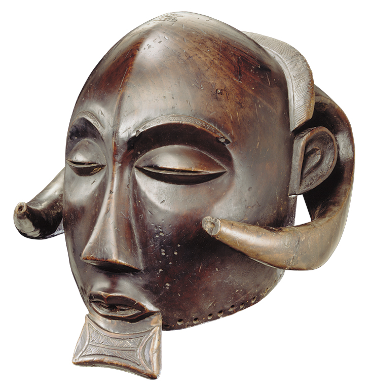Helmet mask (second quarter of the 19th century), Luba, Democratic Republic of Congo. Africa Museum, Tervuren.