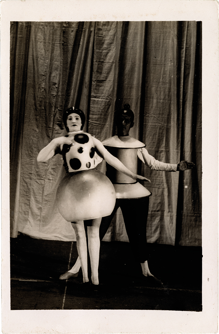 Performers in Oskar Schlemmer’s (1888–1943) Triadic Ballet (photo: 1922/23).
