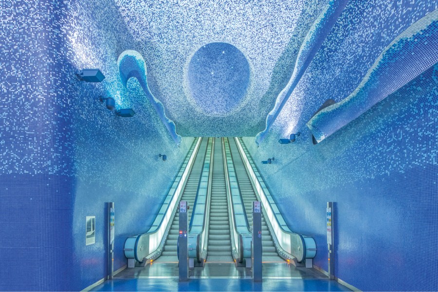 Toledo metro station in Naples, designed by Oscar Tusquets Blanca.