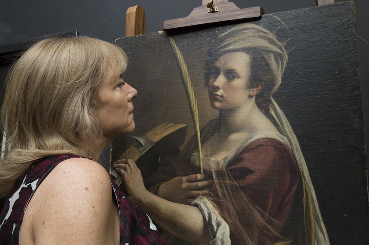 Hannah Rothschild with Artemisia Gentileschi’s ‘Self-portrait as Saint Catherine of Alexandria’ , National Gallery