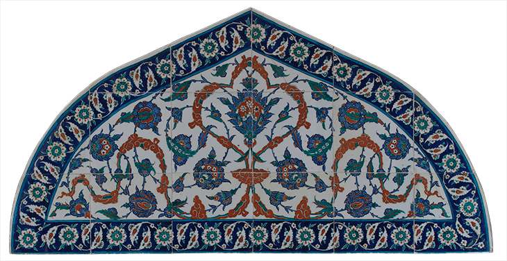 Tile panel in the form of a tympanum (c. 1573), Iznik, Turkey.