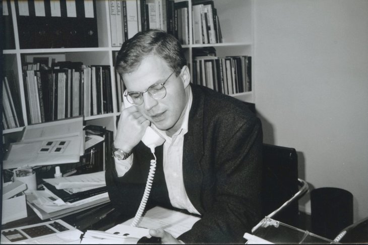 Karsten Schubert photographed by Helen Taylor, October 1990