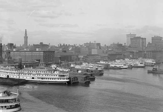 Photograph of Baltimore waterfront in c. 1910/15.