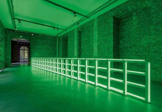 untitled (to you, Heiner, with admiration and affection) (1973), Dan Flavin. Installation view of ‘Königsklasse’, Herrenchiemsee Palace, Munich, 2019.