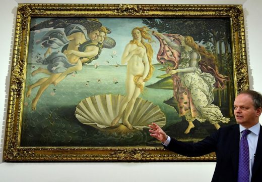 Uffizi director Eike Schmidt in front of Botticelli’s Birth of Venus, at the reopening of the gallery’s room dedicated to the artist in 2016.