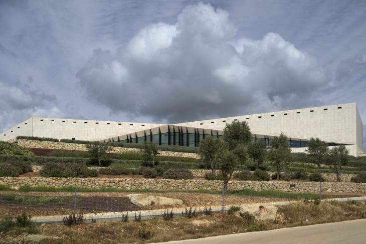 Main view of the Palestinian Museum in Birzeit, including its agricultural terraces.