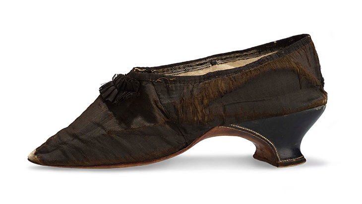Shoe belonging to Marie-Antoinette (1792).