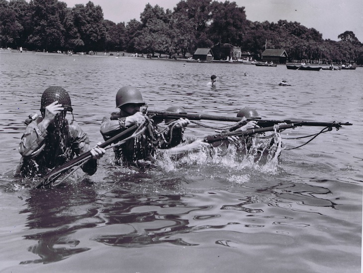 US soldiers in the Serpentine, 1943.