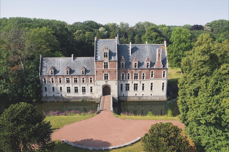 Rubens Castle, Elewijt, erected in 1304 with renovations overseen by Peter Paul Rubens from 1635–40, and modern restorations 