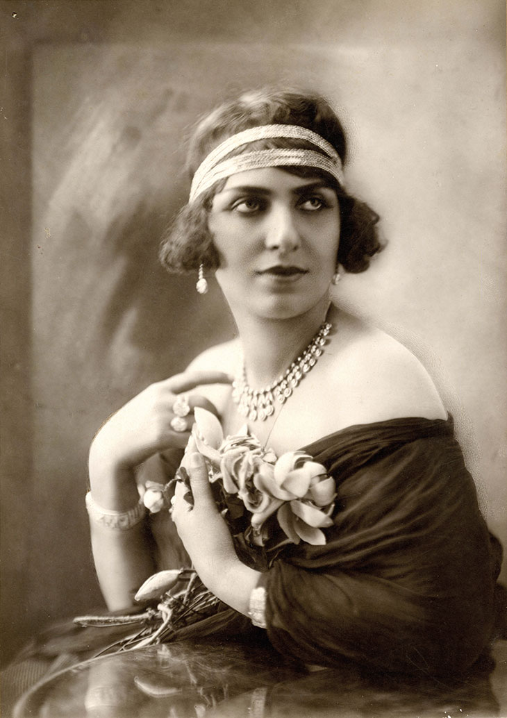 The Egyptian singer and actress Mounira al-Mahdiyya (1885–1965), photographed in the 1920s.
