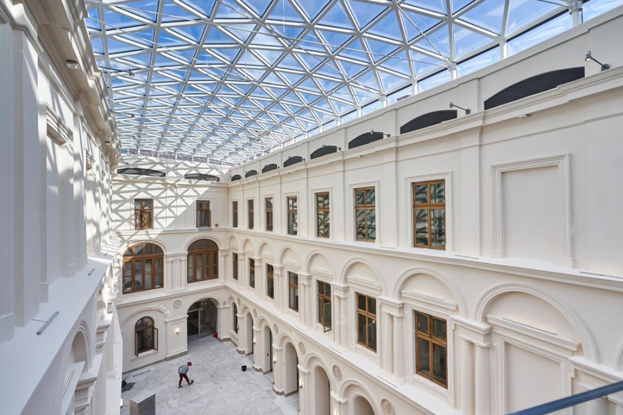 The new glass roof covering the courtyard of the Princes Czartoryski Museum in Kraków. Photo: Tomasz Markowski; © National Museum in Kraków