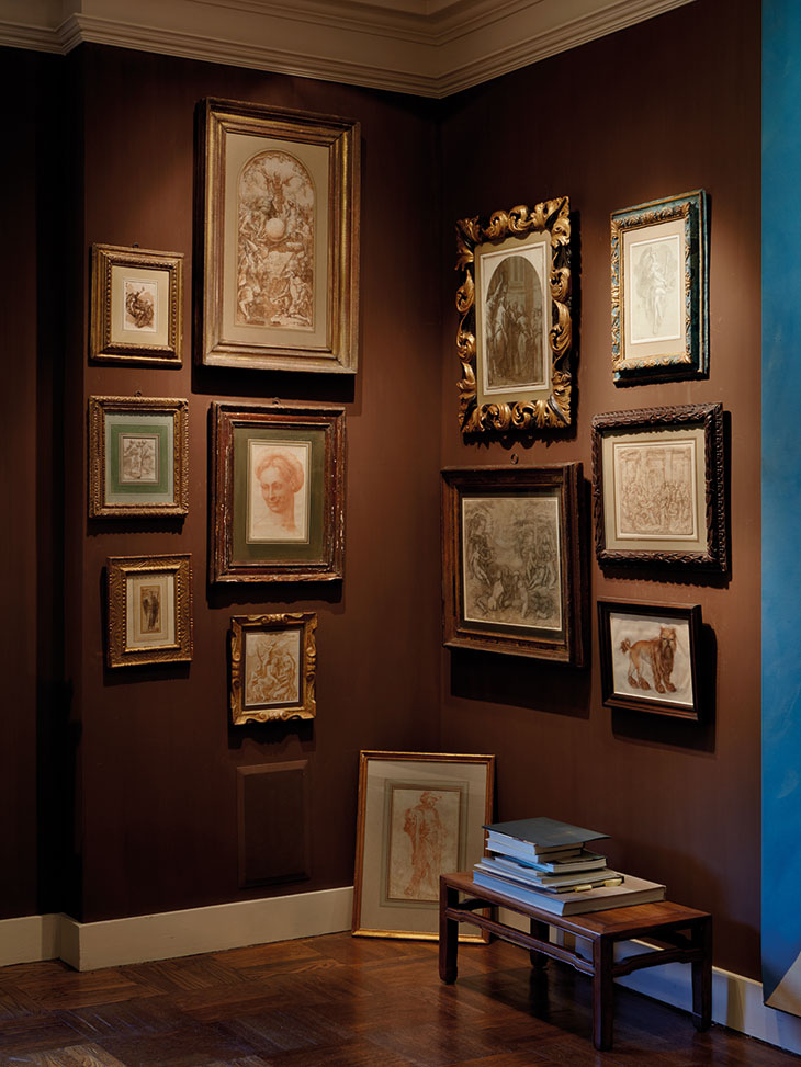 A display of Old Master drawings, including Baccio Bandinelli’s red chalk Head of a Woman Wearing a Ghirlanda (centre left)