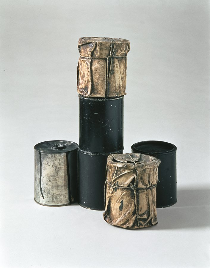 Wrapped Cans (1959–60), Christo.