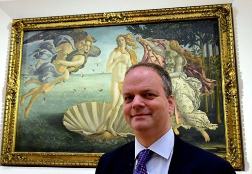 Uffizi director Eike Schmidt in front of Botticelli’s Birth of Venus, at the reopening of the gallery’s room dedicated to the artist in 2016. Photo: Alberto Pizzoli/AFP/Getty Images