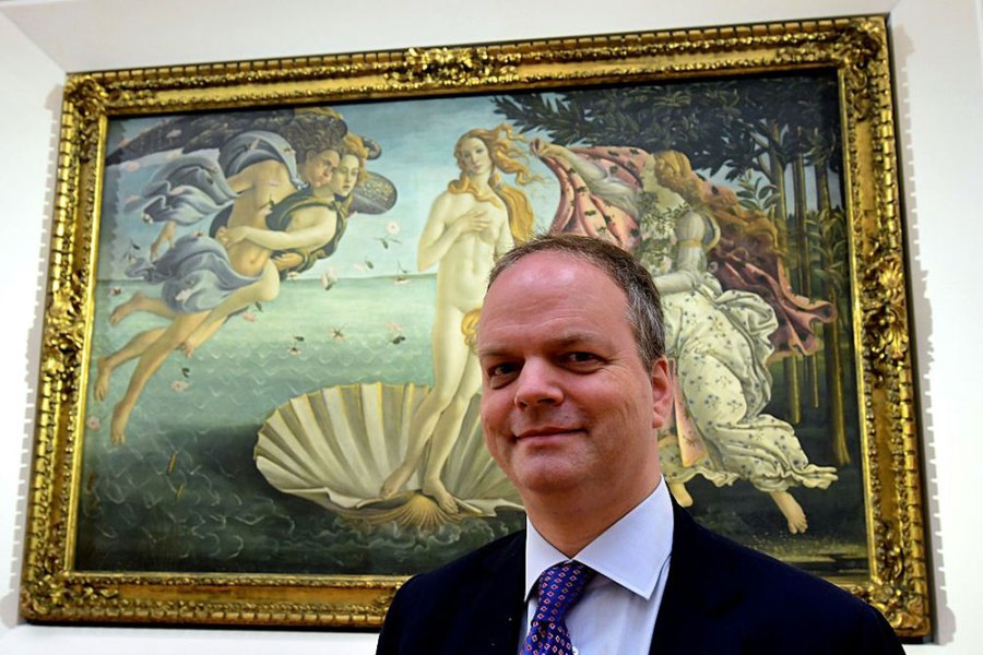 Uffizi director Eike Schmidt in front of Botticelli’s Birth of Venus, at the reopening of the gallery’s room dedicated to the artist in 2016. Photo: Alberto Pizzoli/AFP/Getty Images