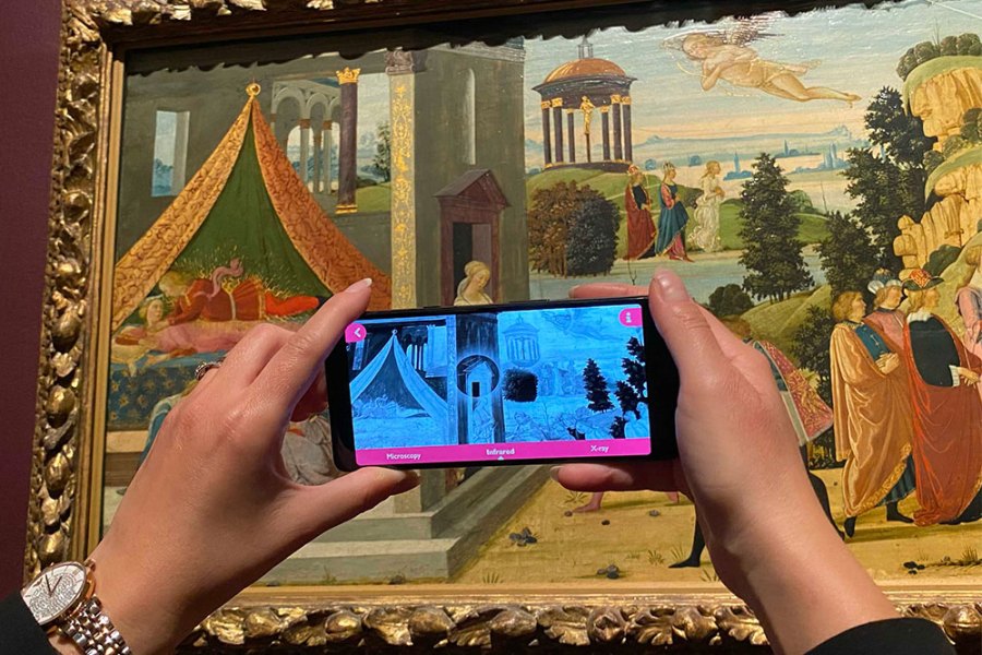 ‘Ways of Seeing’ app in use before Jacopo del Sellaio’s painting in the Octagon Gallery at the Fitzwilliam Museum, Cambridge