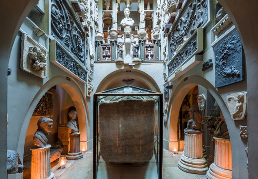 Closed Exhibition - Treasures of the Royal Courts: Tudors, Stuarts and the  Russian Tsars - Victoria and Albert Museum