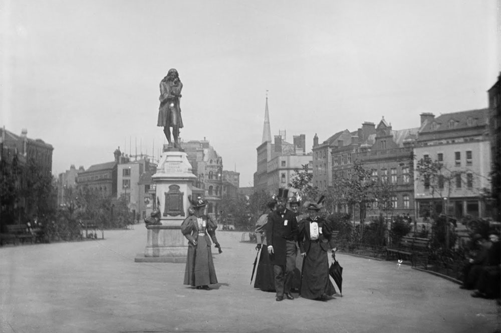 The statue of Edward Colston in Bristol, photographed in c. 1895–1900.