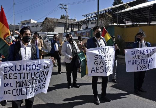 Artists on a march to demand the restitution of the Ministry of Culture on June 15, 2020 in La Paz, Bolivia. Photo by Aizar Raldes/AFP via Getty Images