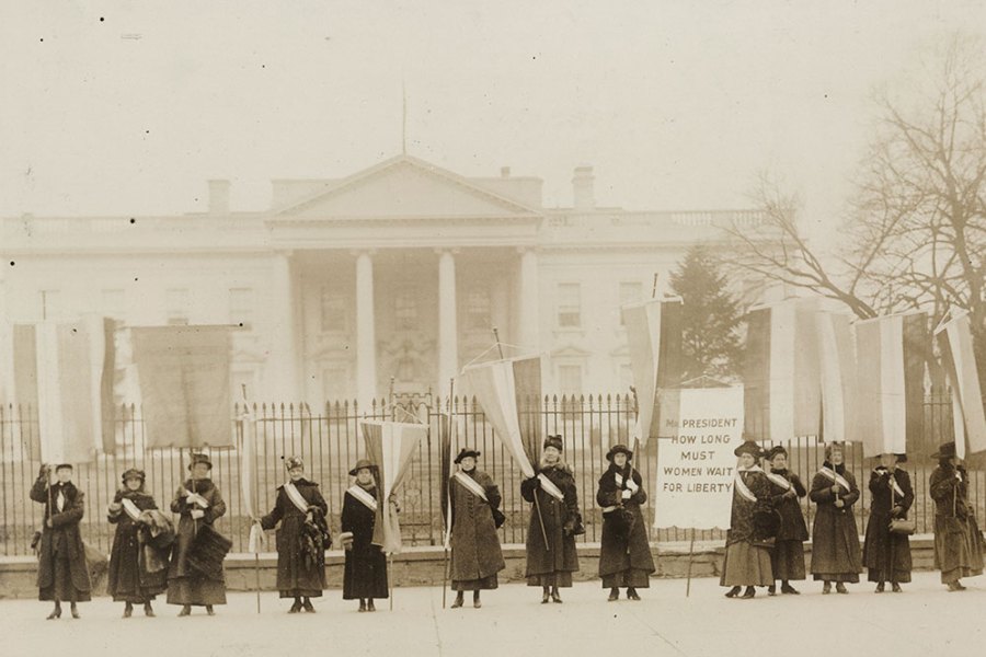 Suffragists on the picket line in front of the White House in 1917. National Woman’s Party Records, Manuscript Division, Library of Congress