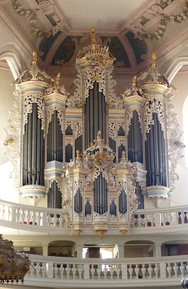 The organ in the Stadtkirche St Wenzel in Naumburg, built by Zacharias Hildebrandt in 1745. Photo: Wikimedia Commons/GUMPi; used under a Creative Commons licence (CC BY-SA 4.0)