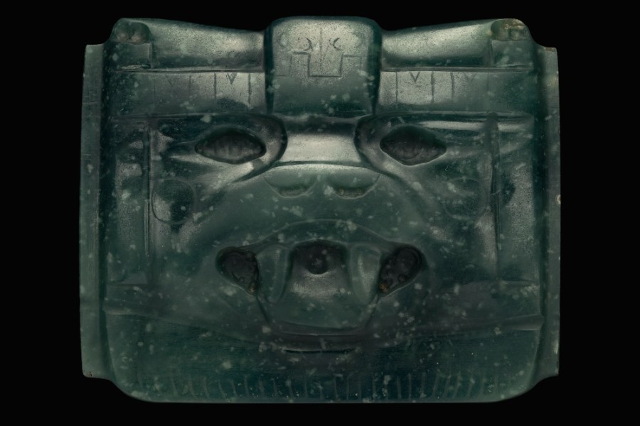 Jade mask in form of an animal face (1000-400 BC).