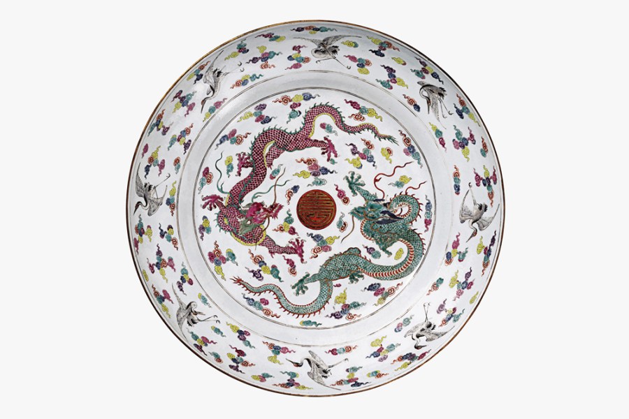 ‘Dragon’ dish, Yongzheng period (1723–35), China.