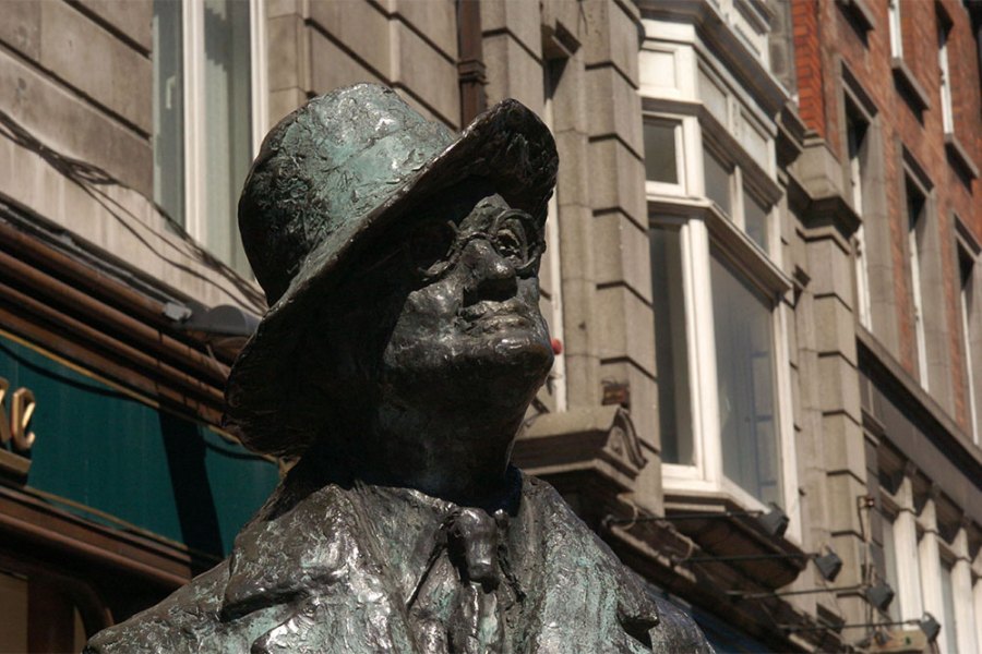 Statue of James Joyce by Marjorie Fitzgibbon on North Earl Street, Dublin.
