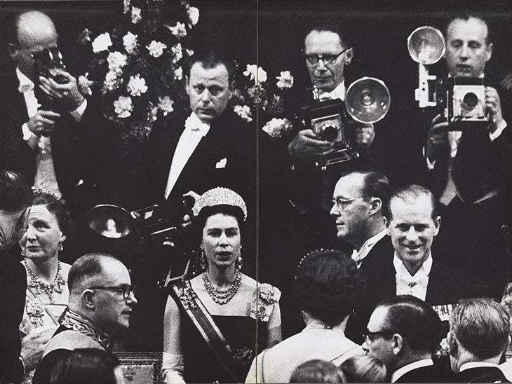 The state visit of Queen Elizabeth of Great Britain to the Netherlands (1958), Ed van der Elsken. Rijksmuseum, Amsterdam.