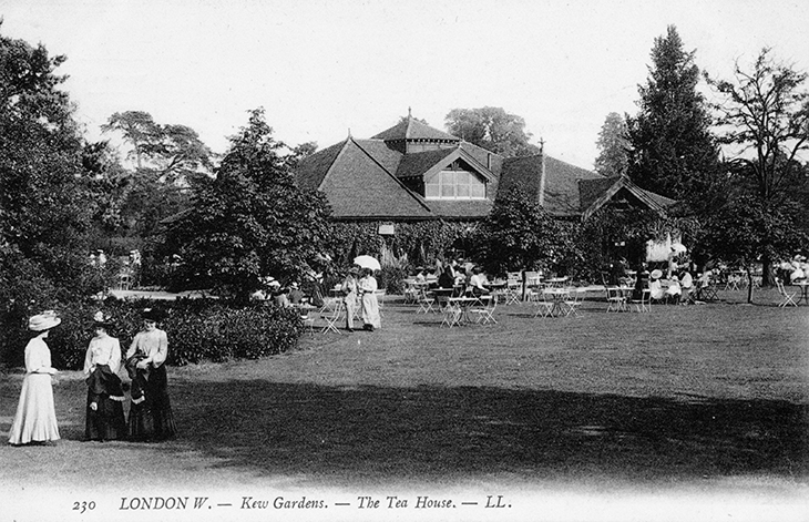 The Refreshment Pavilion at Kew Gardens, photographed before the fire of 1912.
