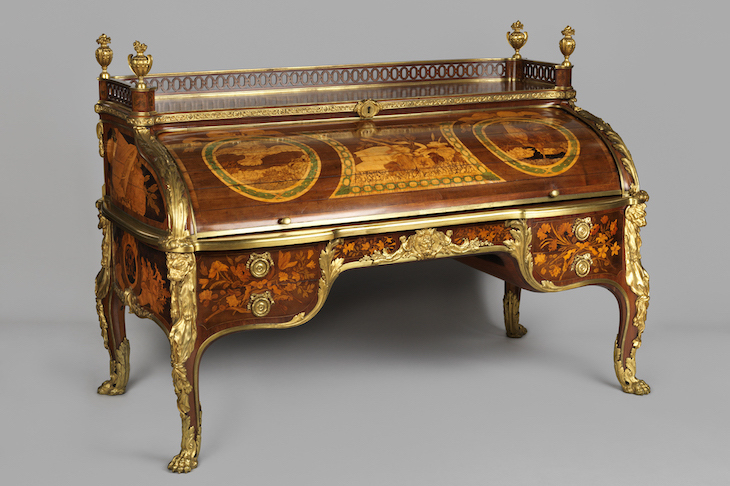 Roll-top desk (c. 1770), cabinetwork by Jean-Henri Riesener, model designed by Jean-François Oeben