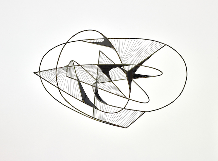 Revolving Construction (1957), Margel Hinder.