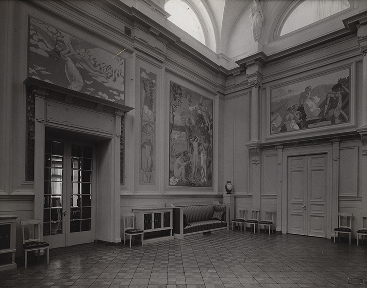 The Music Salon in Ivan Morozov’s mansion on Prechistenka Street, Moscow, with L’Histoire de Psyché panels by Maurice Denis, published in the magazine Apollon in 1912.