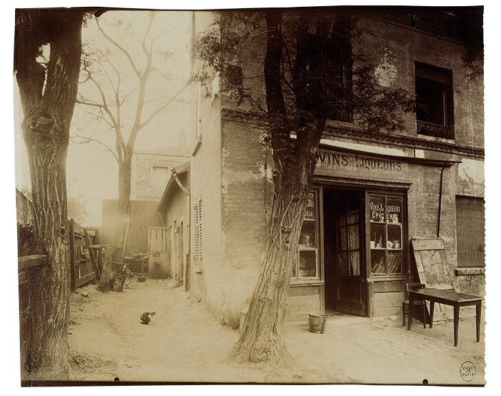 18 and 20, impasse Masséna, porte d’Ivry, 13th arrondissement (1910), Eugène Atget. Musée Carnavalet – Historie de Paris.