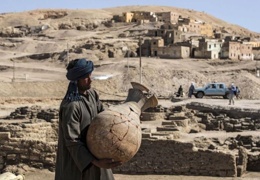Urban development: on site at the newly discovered ancient Egyptian city known as the Rise of Aten (photo: April 2021).