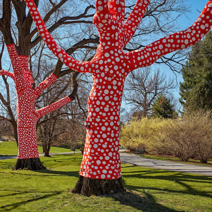 Ascension of Polka Dots on the Trees (2002/21), Yayoi Kusama. 