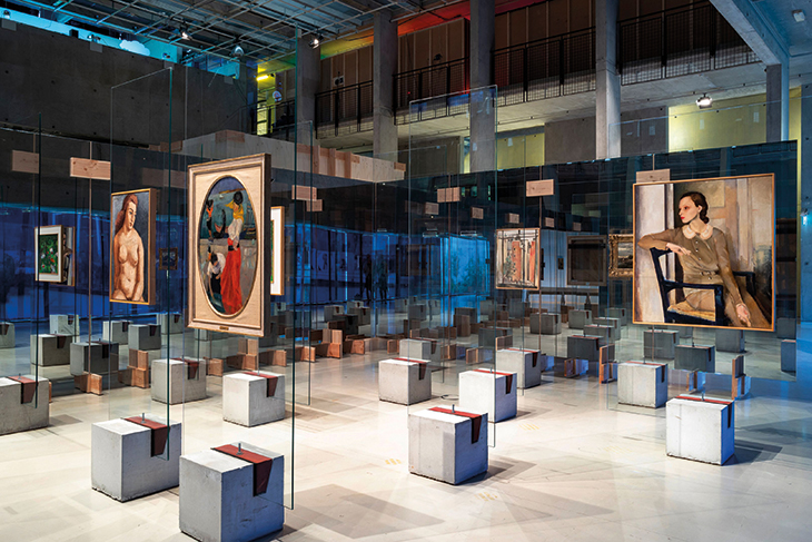 Installation view at Het Nieuwe Instituut, Rotterdam, showing the restaging of Lina Bo Bardi’s display of the collection at the Museu de Arte de São Paulo