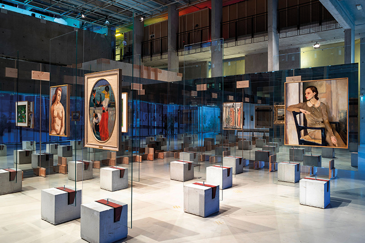 Installation view at Het Nieuwe Instituut, Rotterdam, showing the restaging of Lina Bo Bardi’s display of the collection at the Museu de Arte de São Paulo