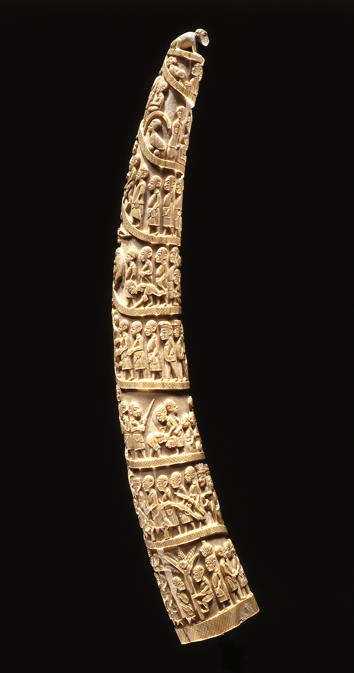 Elephant tusk with relief carving (19th century), Angola. Photo: Martin Franken; Staatliche Museen zu Berlin, Ethnologisches Museum 