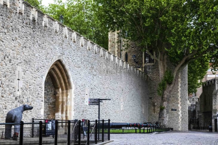 The castle walls and Landthorn Tower at the Tower of London.