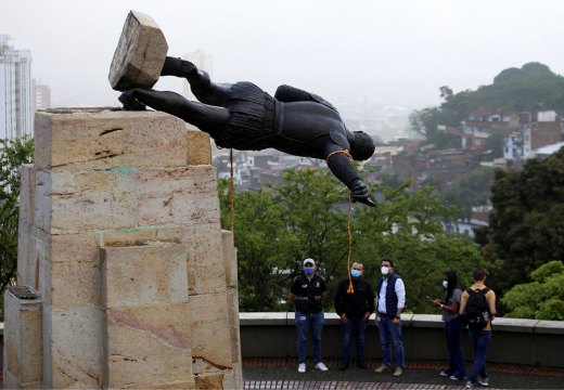 The statue of Sebástian de Belalcázar being toppled in Cali, Colombia on 28 April 2021.