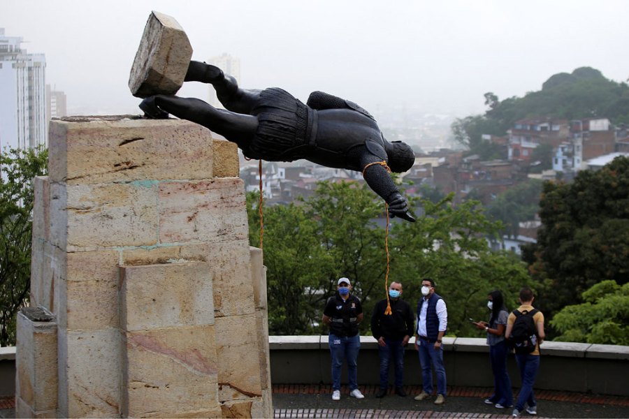 The statue of Sebástian de Belalcázar being toppled in Cali, Colombia on 28 April 2021.