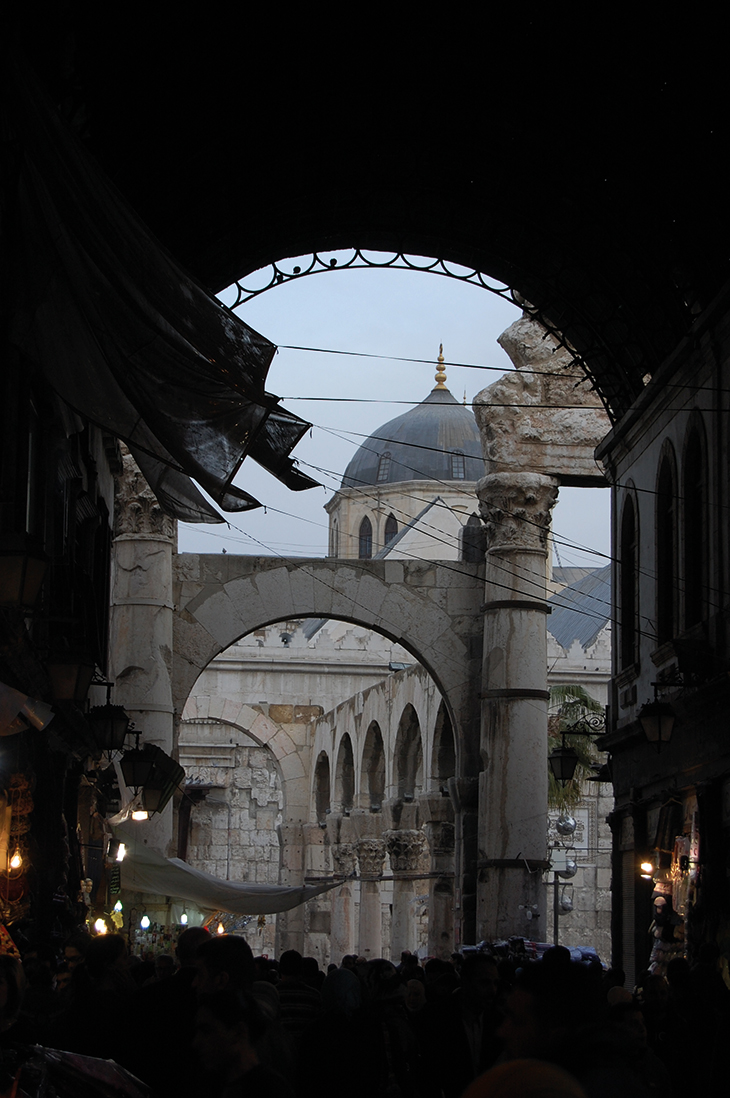 Arcade leading to the Umayyad Mosque, through what remains of a Roman temple to Jupiter (photo: 2010)